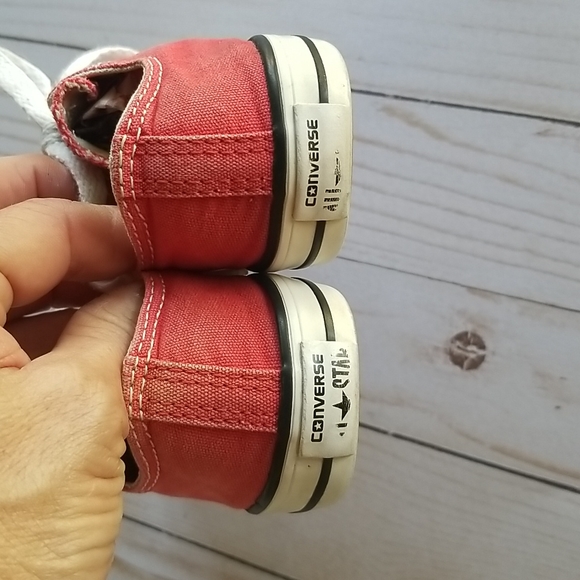 Red converse all star chucks size 8 - Picture 3 of 8